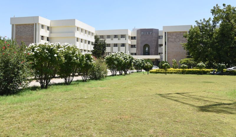 The main academic block at BIET, seen across the front lawn