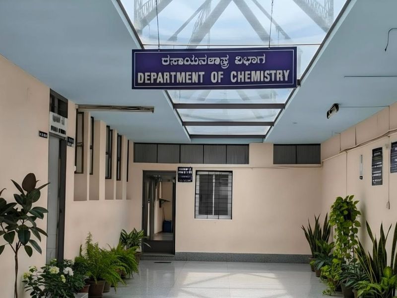 Entrance corridor of the Department of Chemistry, with its bilingual signboard