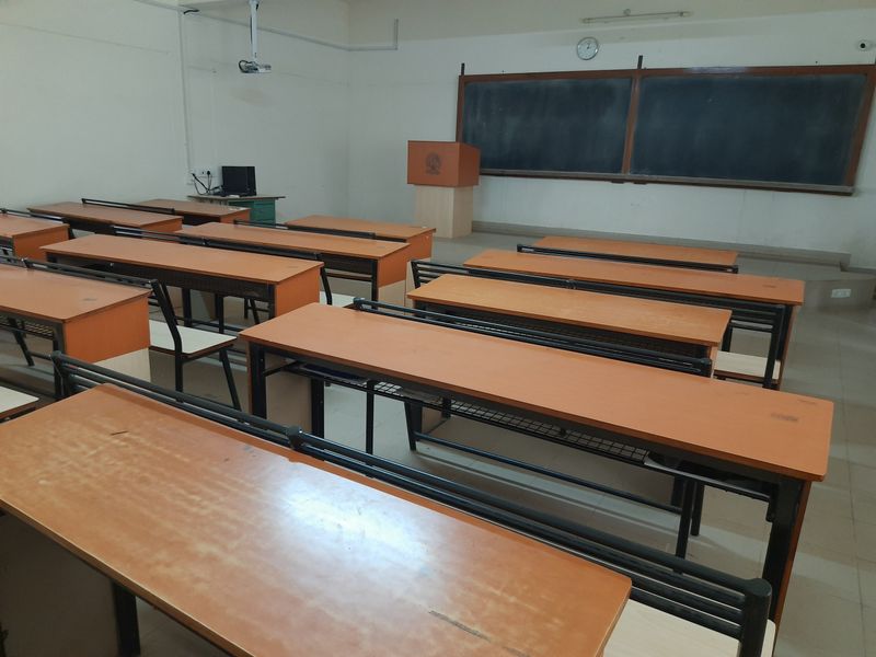 Classroom B-007