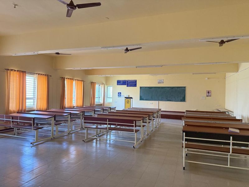 Classroom A333-d