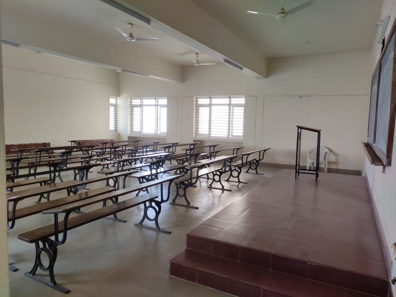Classroom M301