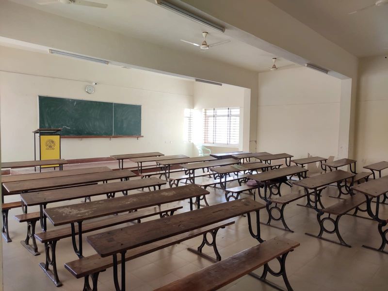 Classroom M306