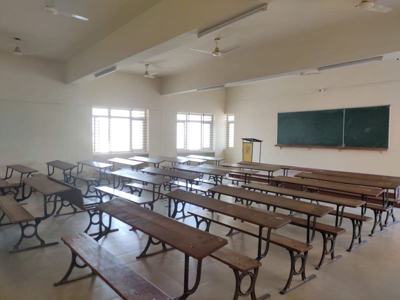 Classroom M307