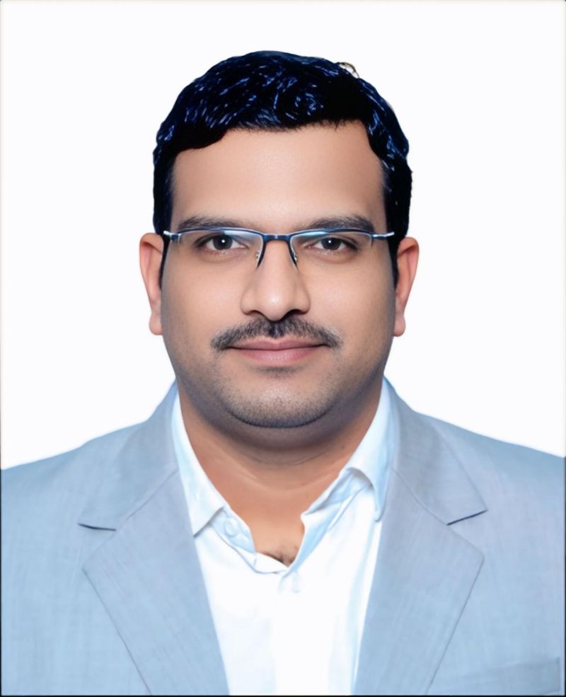 Vaibhav Deshpande, Assistant Professor